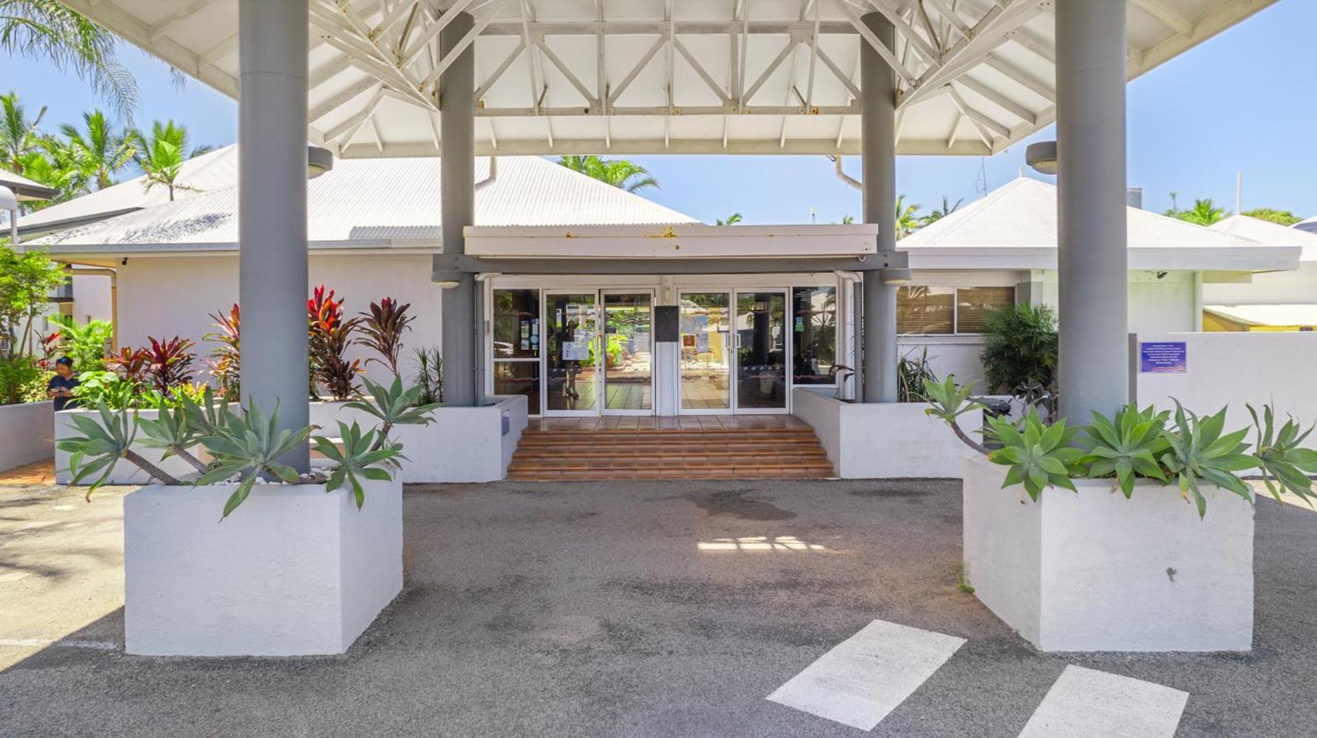The Resort At Dolphin Heads Mackay Exterior photo